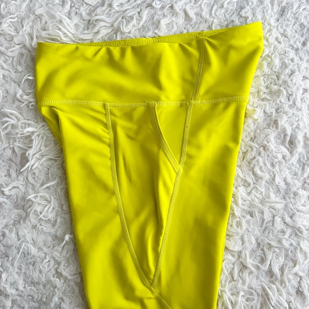 ❌SOLD❌ Old Navy Girls High Waisted PowerSoft Side Pocket Leggings, Size XL - Picture 3 of 8